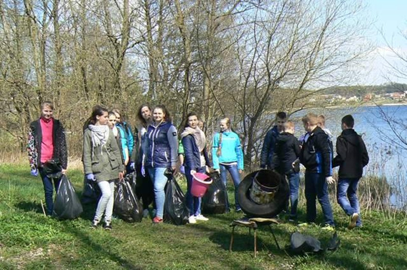Powiat. Tak wyglądała akcja sprzątania kaszubskich jezior