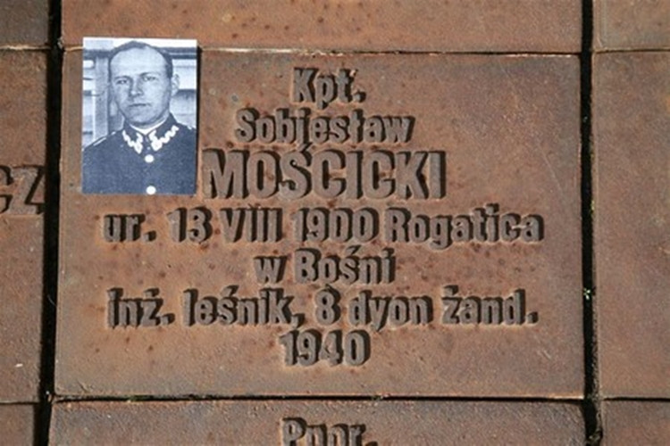 Był nadleśniczym w Kartuzach, stał się ofiarą zbrodni katyńskiej. Zobacz archiwalne zdjęcia i dokumenty