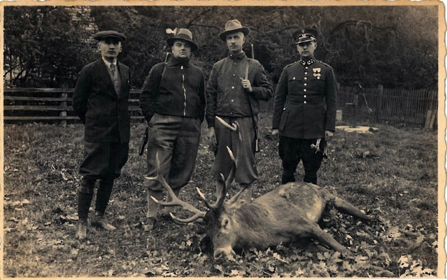 Był nadleśniczym w Kartuzach, stał się ofiarą zbrodni katyńskiej. Zobacz archiwalne zdjęcia i dokumenty