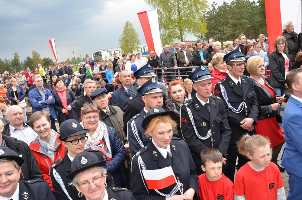 Stężyca. Wielkie święto strażaków. Druhowie odebrali odznaczenia i kluczyki do nowych wozów