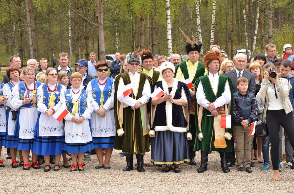 Stężyca. Wielkie święto strażaków. Druhowie odebrali odznaczenia i kluczyki do nowych wozów