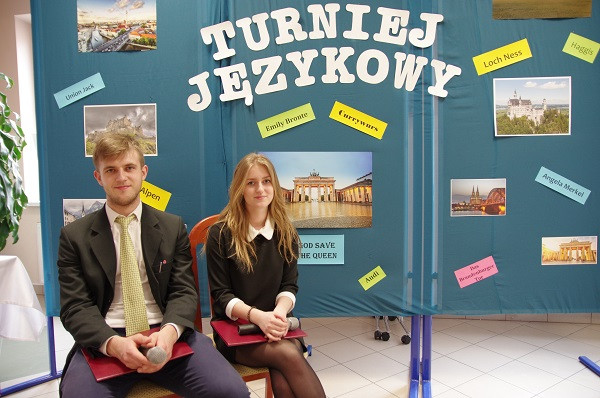 Zespół Szkół Ponadgimnazjalnych w Sierakowicach zaprasza!
