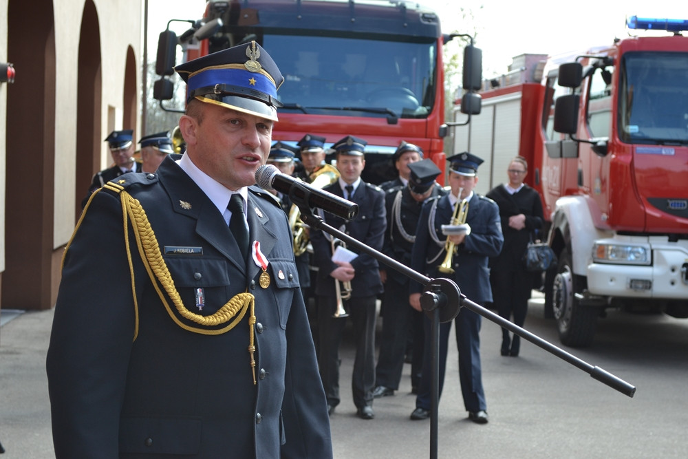 Dzień Strażaka. Awanse, odznaczenia i życzenia dla druhów z KP PSP w Kartuzach