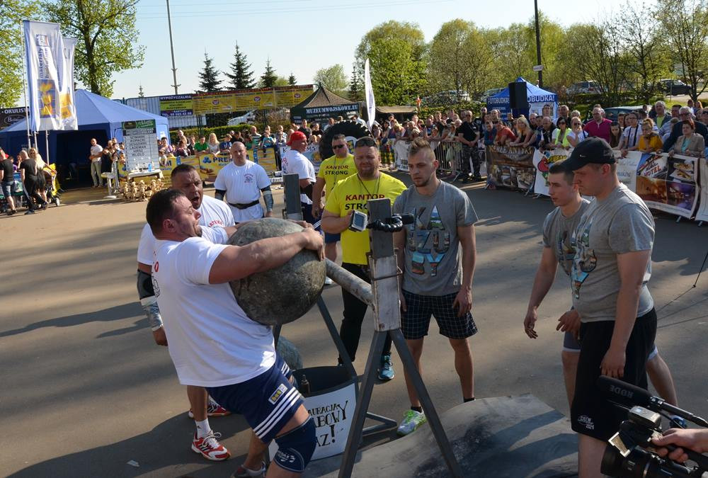 Kartuzy. Majówka ze strongmanami