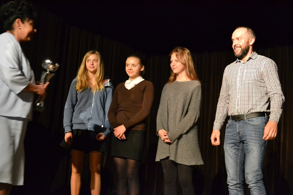 Gimnazjaliści z Sierakowic zwycięzcami policyjnego konkursu Małych Form Teatralnych