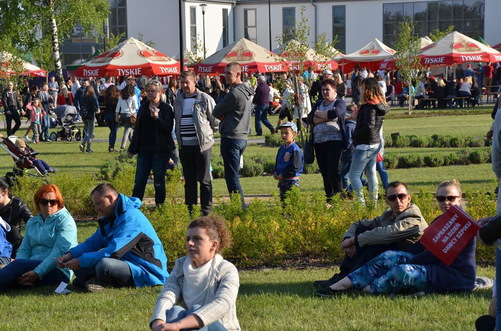 Stężyca. Przebojowa Majówka. Tłumy pod sceną i mnóstwo atrakcji