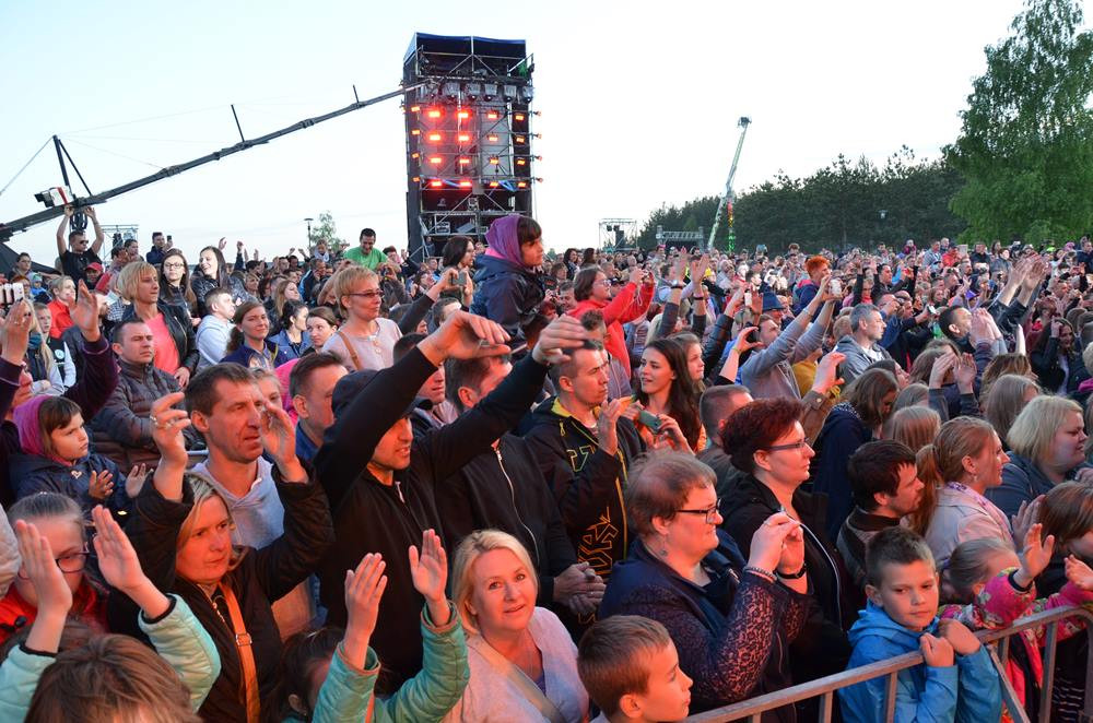 Stężyca. Przebojowa Majówka. Tłumy pod sceną i mnóstwo atrakcji