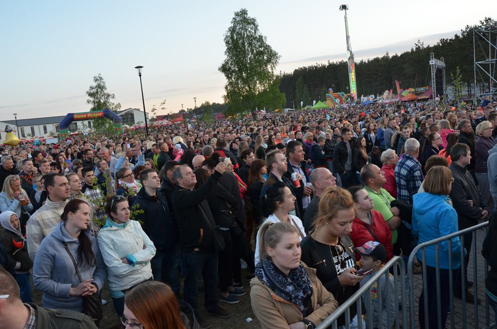 Stężyca. Przebojowa Majówka. Tłumy pod sceną i mnóstwo atrakcji
