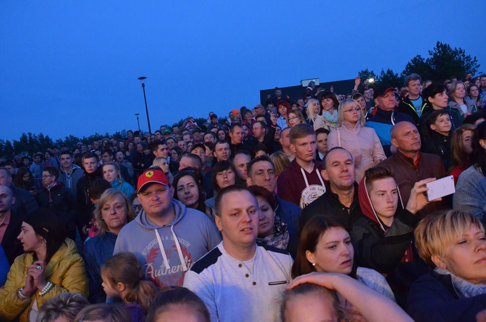 Stężyca. Przebojowa Majówka. Tłumy pod sceną i mnóstwo atrakcji
