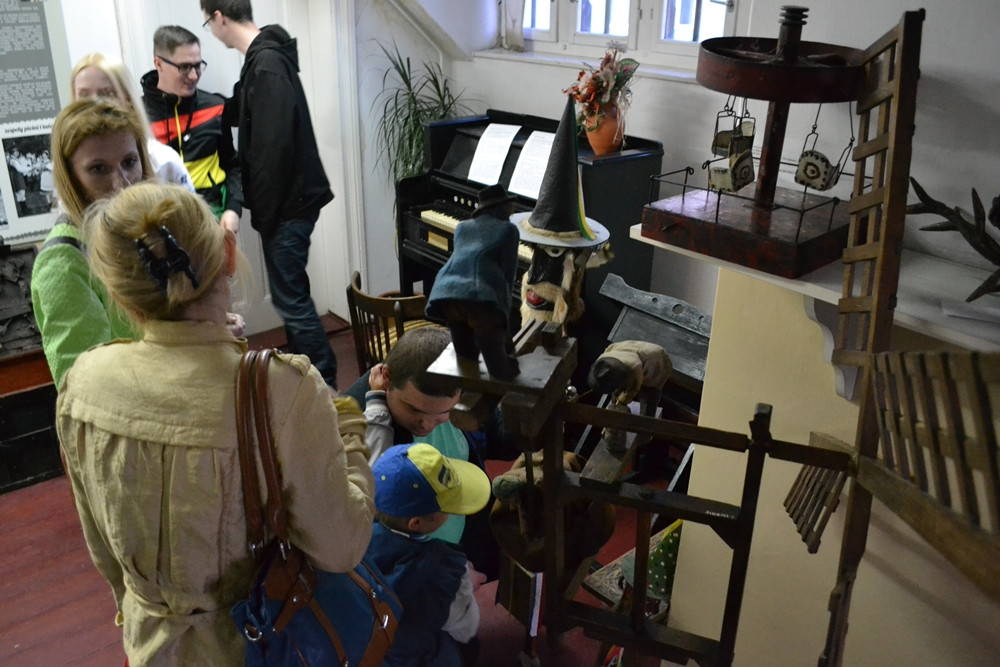 Noc Muzeów w Kartuzach. Muzeum Kaszubskie przyciągnęło sporo odwiedzających