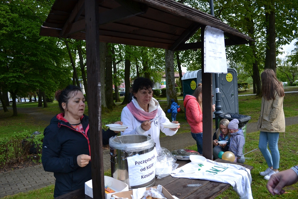 Kartuzy. Deszczowy, ale radosny festyn z okazji Dnia Rodziny