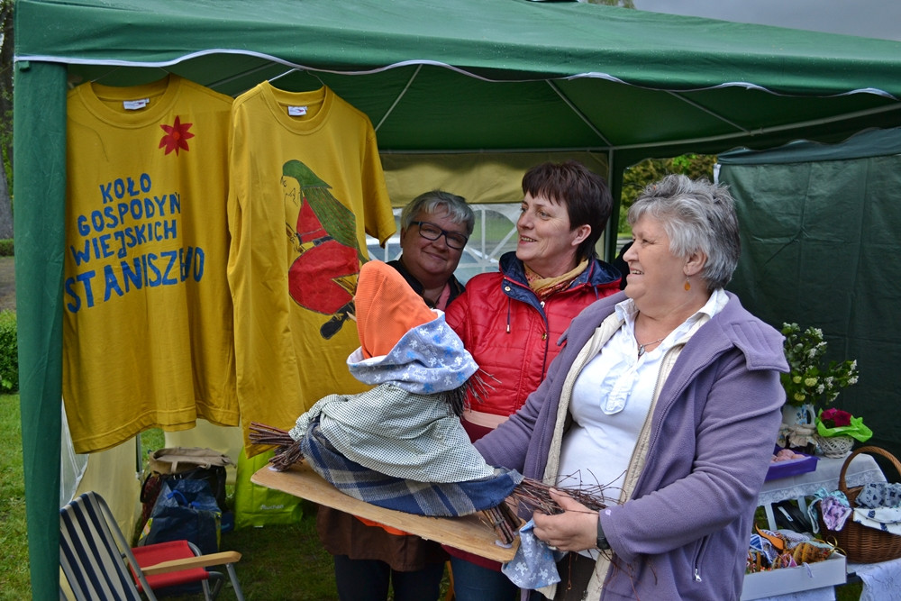 Kartuzy. Deszczowy, ale radosny festyn z okazji Dnia Rodziny