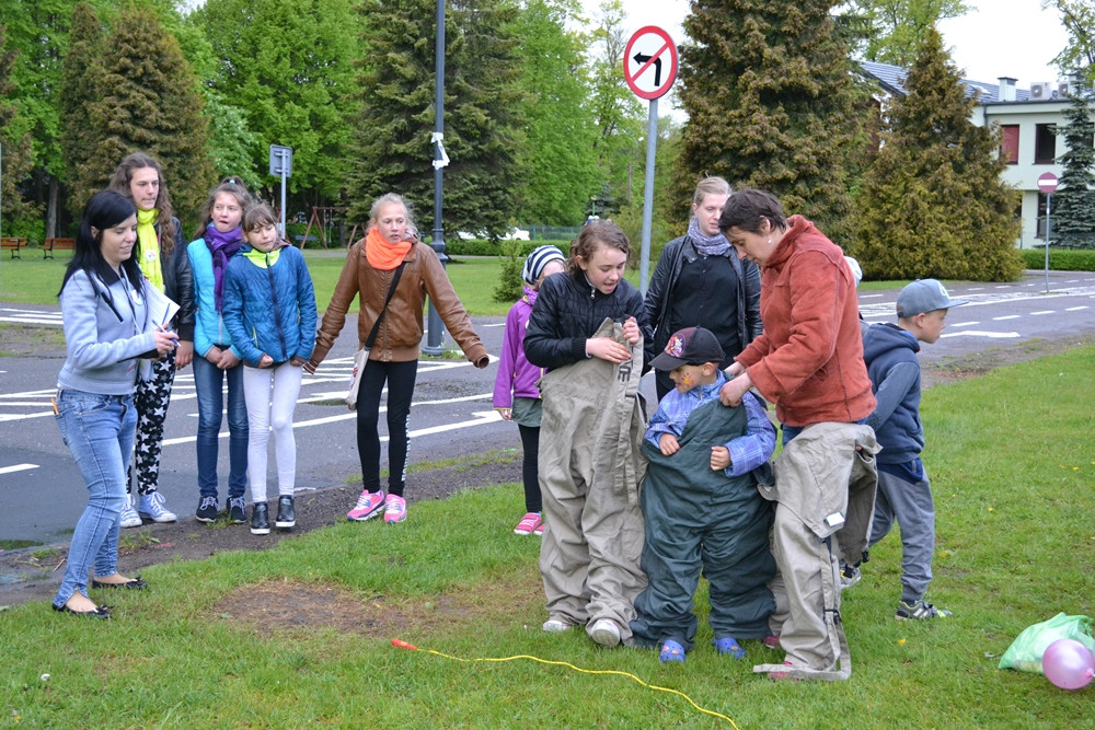 Kartuzy. Deszczowy, ale radosny festyn z okazji Dnia Rodziny