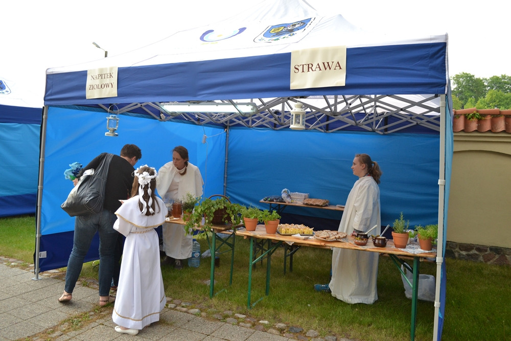 Żukowo. Noc Muzeów. Zwiedzający przenieśli się do czasów norbertanek