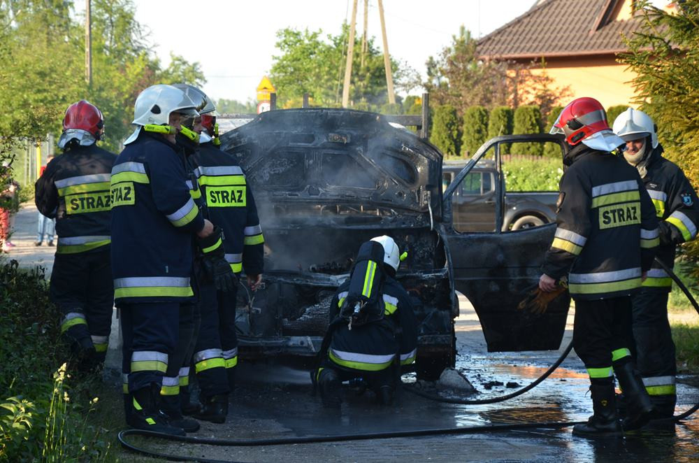 Borowo. Spłonął dostawczak. Nikomu nic się nie stało