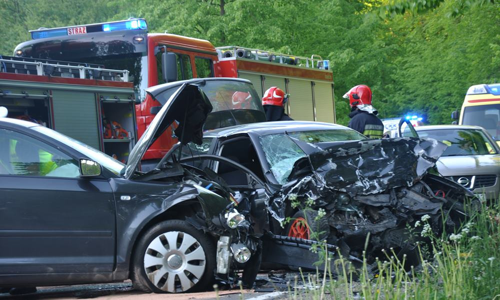 Kosy. Zderzenie dwóch aut. Cztery osoby ranne