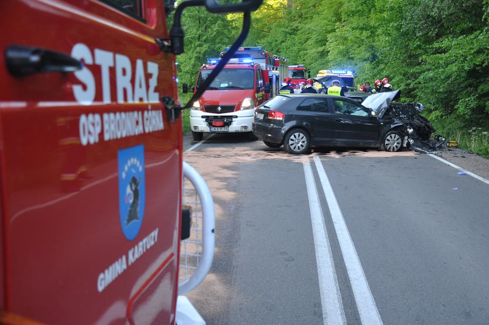 Kosy. Zderzenie dwóch aut. Cztery osoby ranne