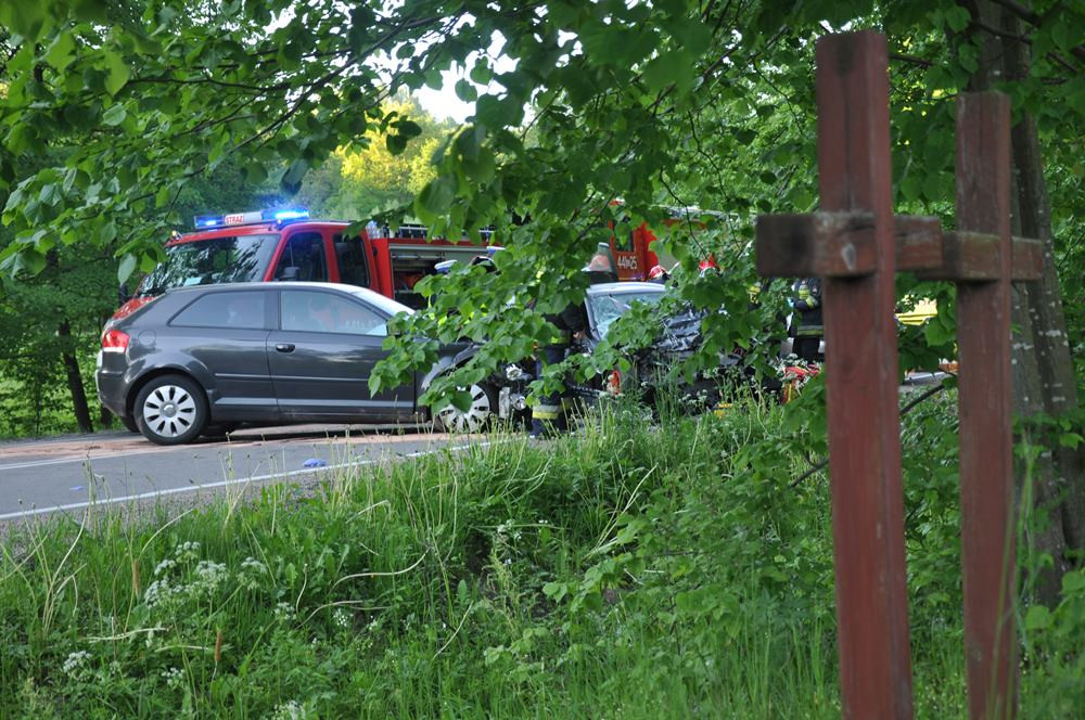 Kosy. Zderzenie dwóch aut. Cztery osoby ranne