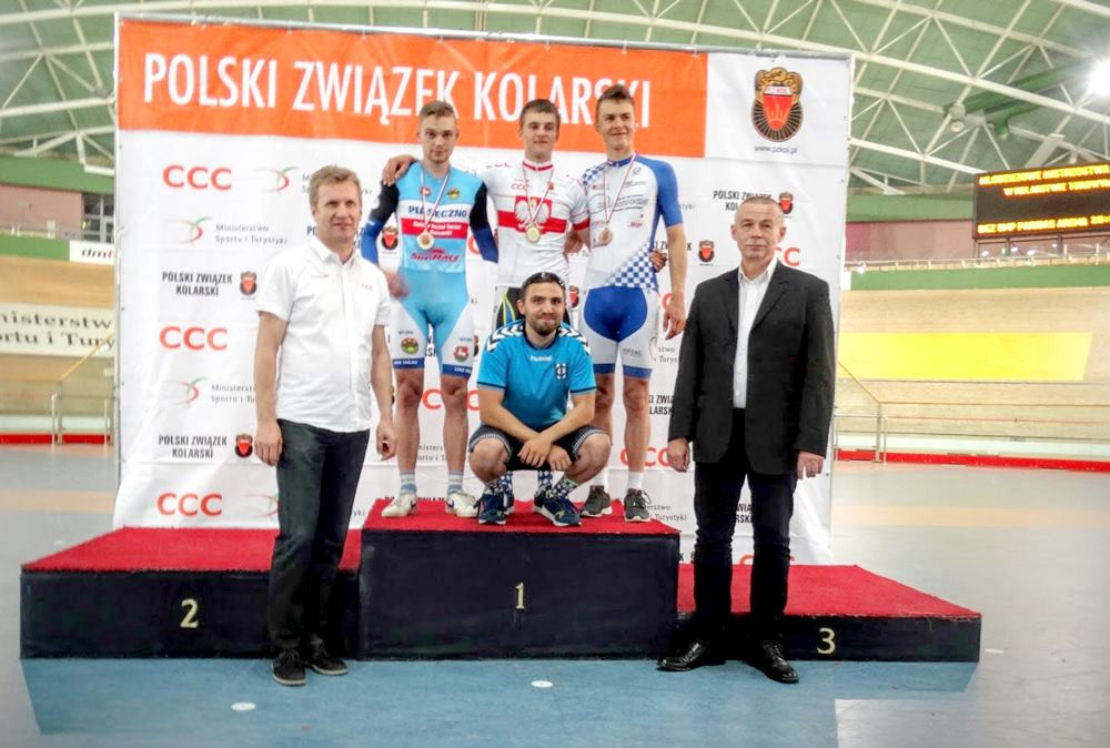 Szymon Sajnok z tytułem Młodzieżowego Mistrza Polski na torze