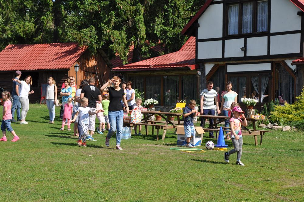 Pażęce. Dzień Rodziny z upominkami i na wesoło
