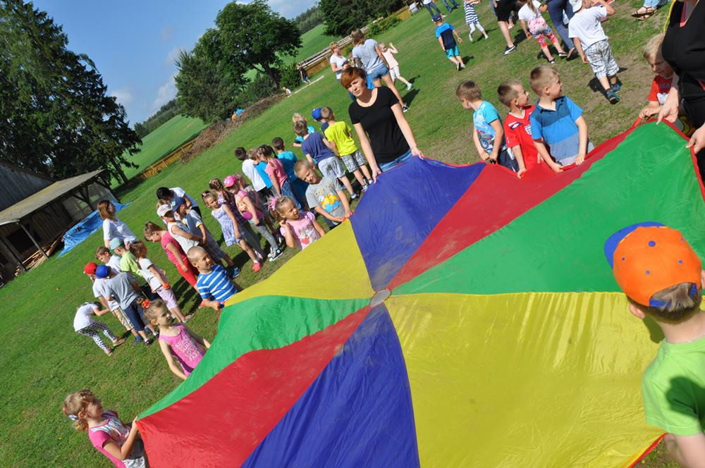 Pażęce. Dzień Rodziny z upominkami i na wesoło