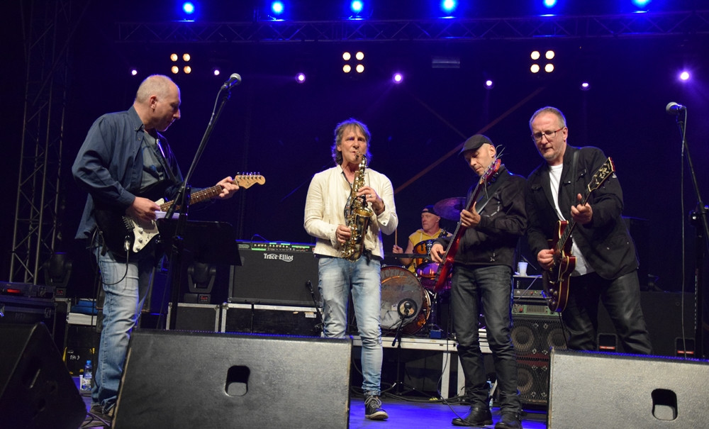 Żukowo. Elektryczne Gitary wystąpiły na finał deszczowych Sobótek