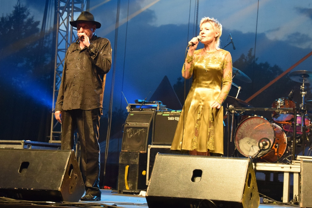 Żukowo. Elektryczne Gitary wystąpiły na finał deszczowych Sobótek