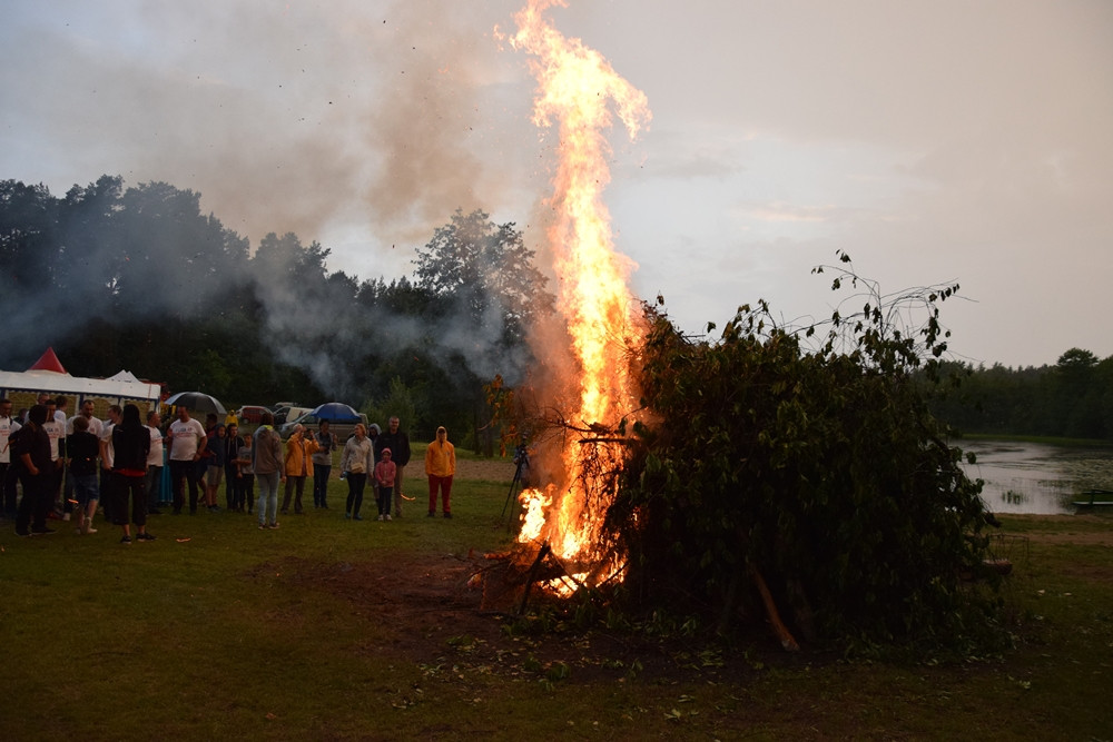 Żukowo. Elektryczne Gitary wystąpiły na finał deszczowych Sobótek