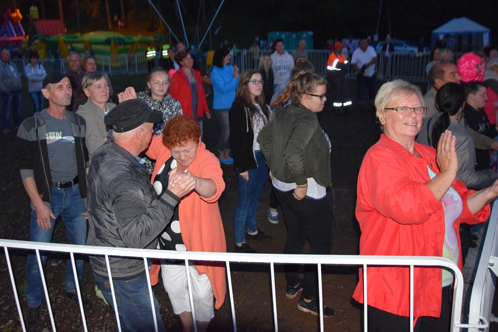 Żukowo. Elektryczne Gitary wystąpiły na finał deszczowych Sobótek