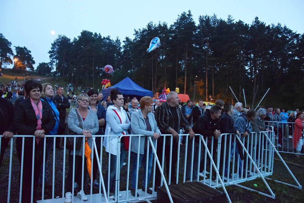 Żukowo. Elektryczne Gitary wystąpiły na finał deszczowych Sobótek