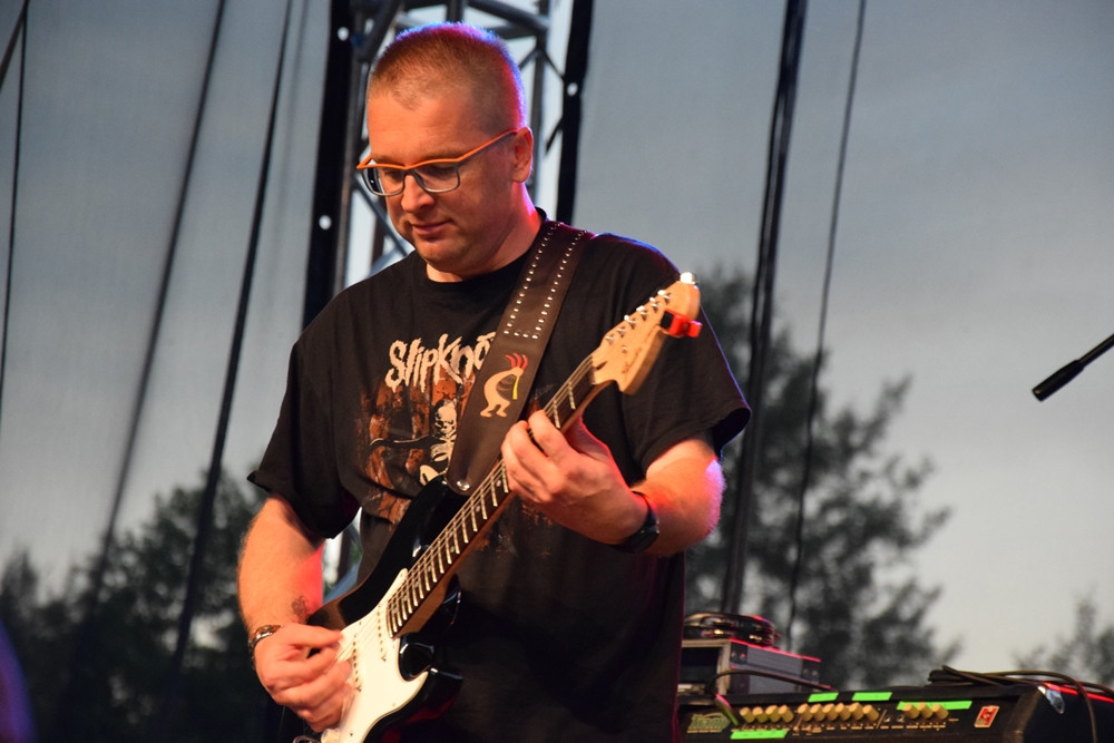 Żukowo. Elektryczne Gitary wystąpiły na finał deszczowych Sobótek