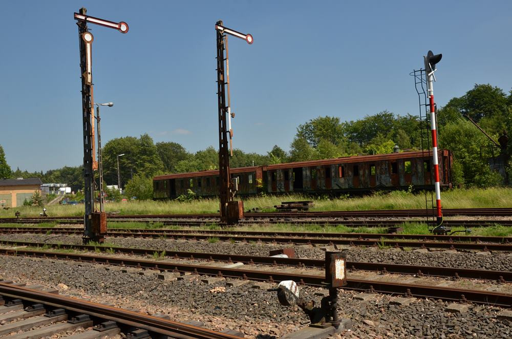 Kartuzy. Jest pomysł wykorzystania starej lokomotywy i innych zabytków kolejowych