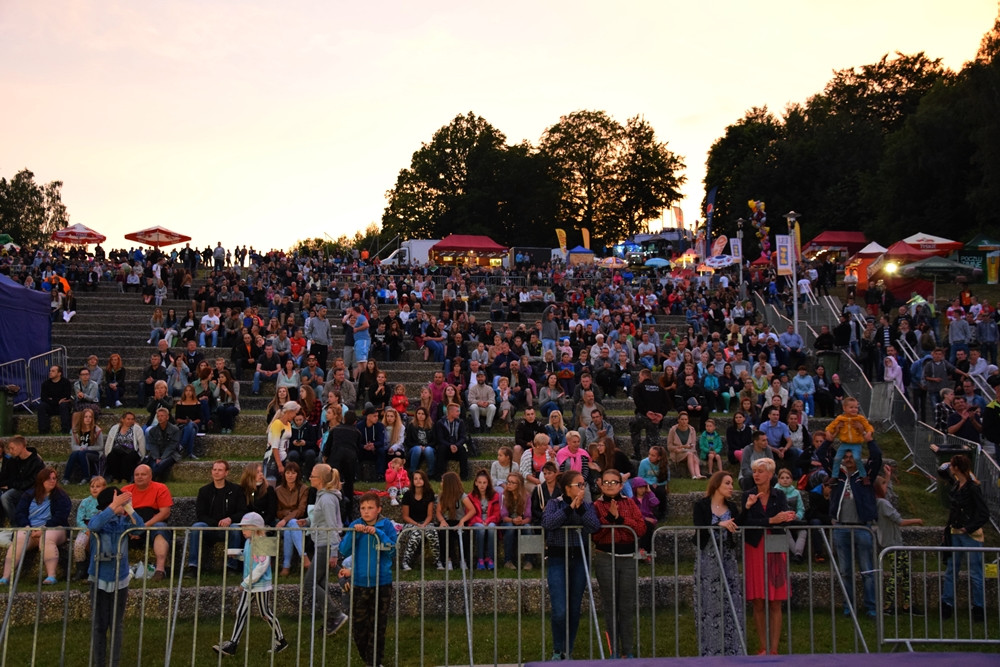 Truskawkobranie 2016. Dzień drugi: lepsza pogoda, ale frekwencja nie powaliła