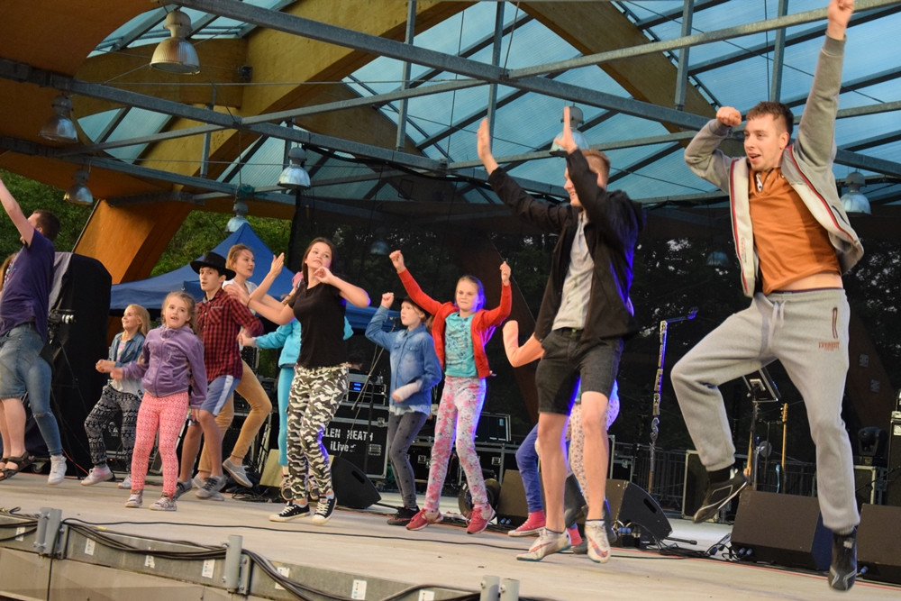 Truskawkobranie 2016. Dzień drugi: lepsza pogoda, ale frekwencja nie powaliła