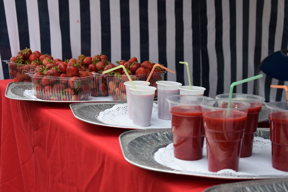 Truskawkobranie 2016. Dzień drugi: lepsza pogoda, ale frekwencja nie powaliła