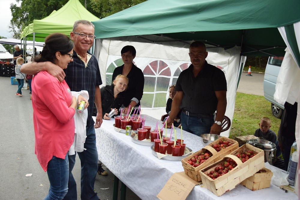 Truskawkobranie 2016. Dzień drugi: lepsza pogoda, ale frekwencja nie powaliła
