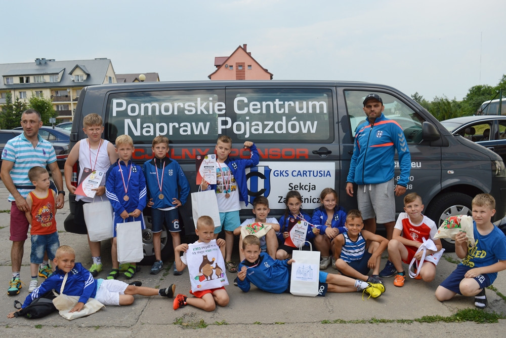 Zapasy. Siedem medali w Pelplinie dla najmłodszych zawodników Cartusii