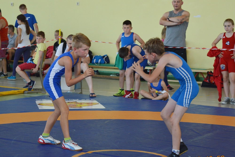 Zapasy. Siedem medali w Pelplinie dla najmłodszych zawodników Cartusii