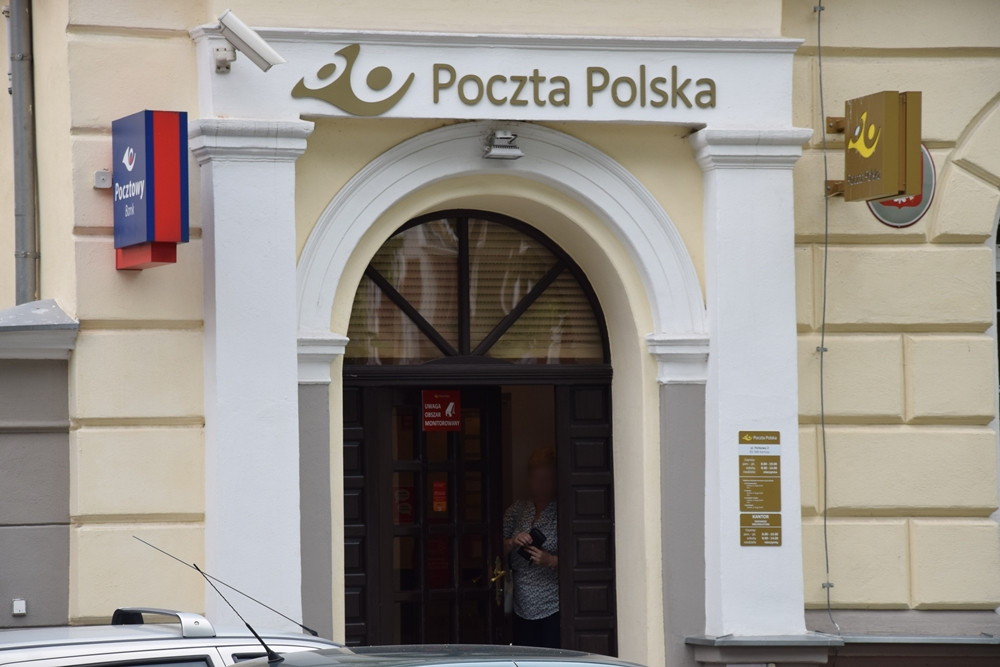 Kartuzy. Niebezpieczna przesyłka na poczcie. Poszkodowany pracownik