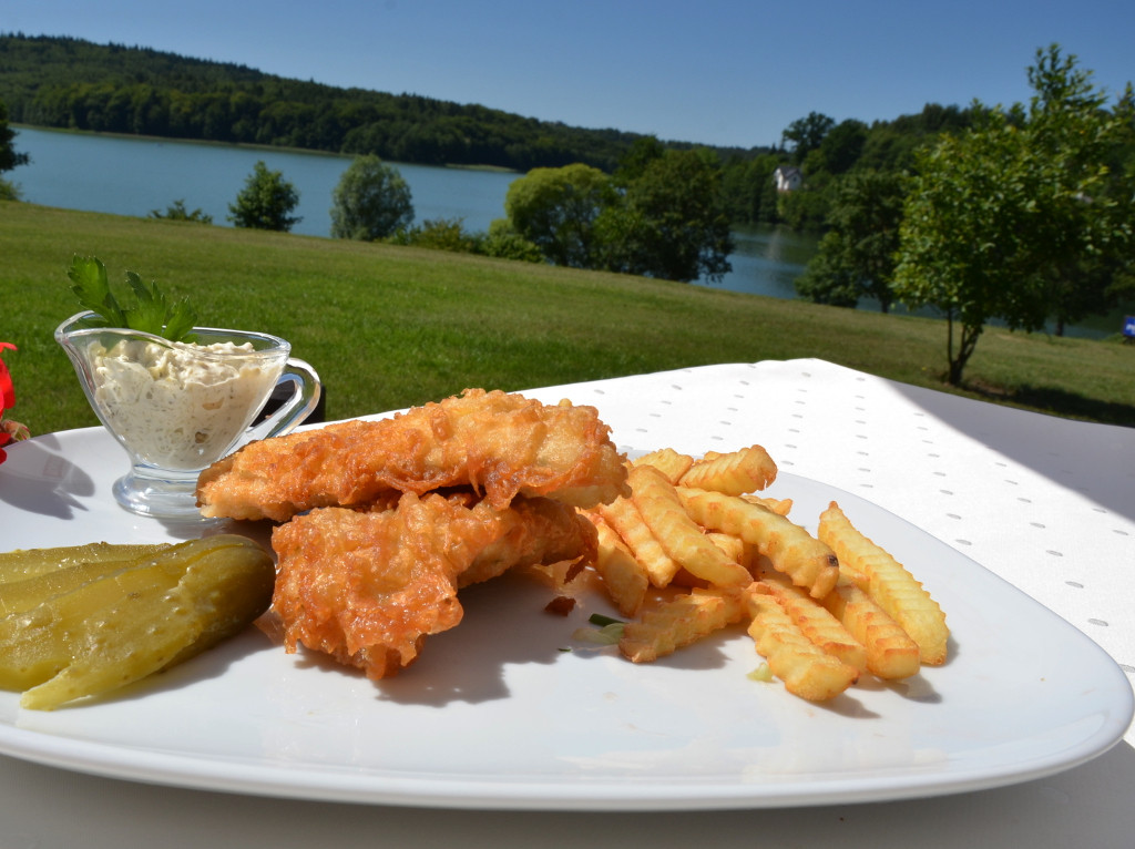 Wybierz się na pyszny obiad do Restauracji Lakeside!