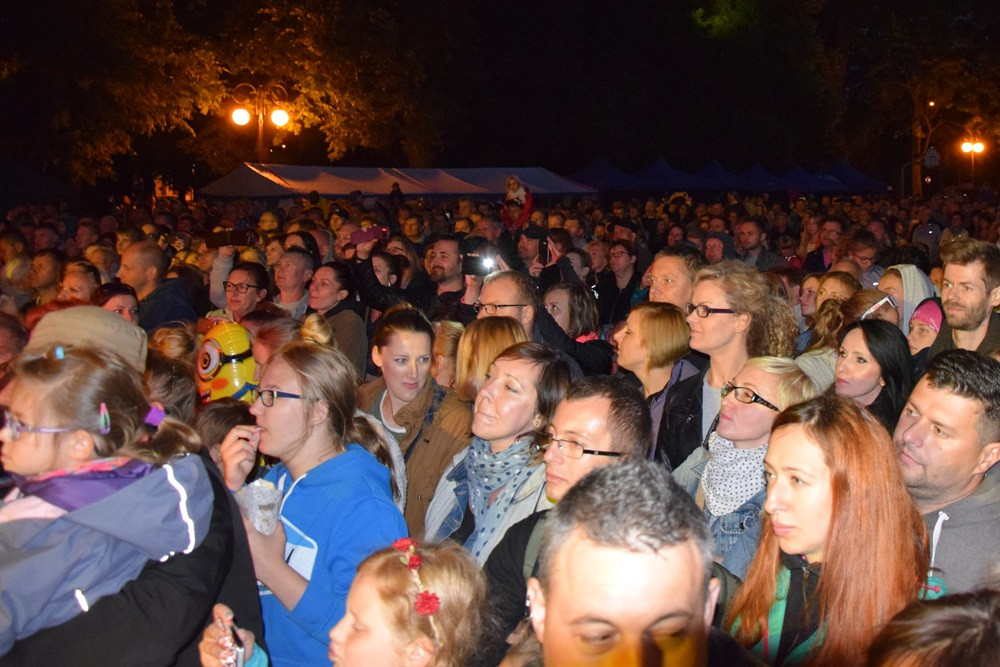 Kartuzy. Dni Powiatu Kartuskiego. Wystąpili Ania Dąbrowska i Jan Konop Big Band