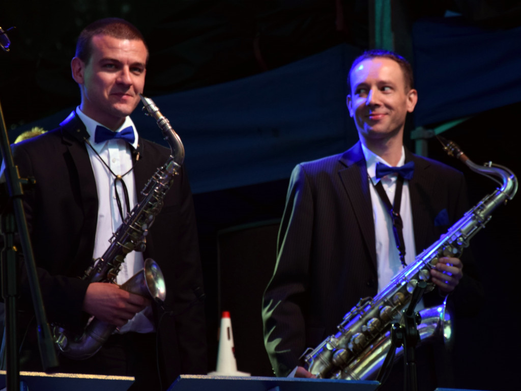 Kartuzy. Dni Powiatu Kartuskiego. Wystąpili Ania Dąbrowska i Jan Konop Big Band