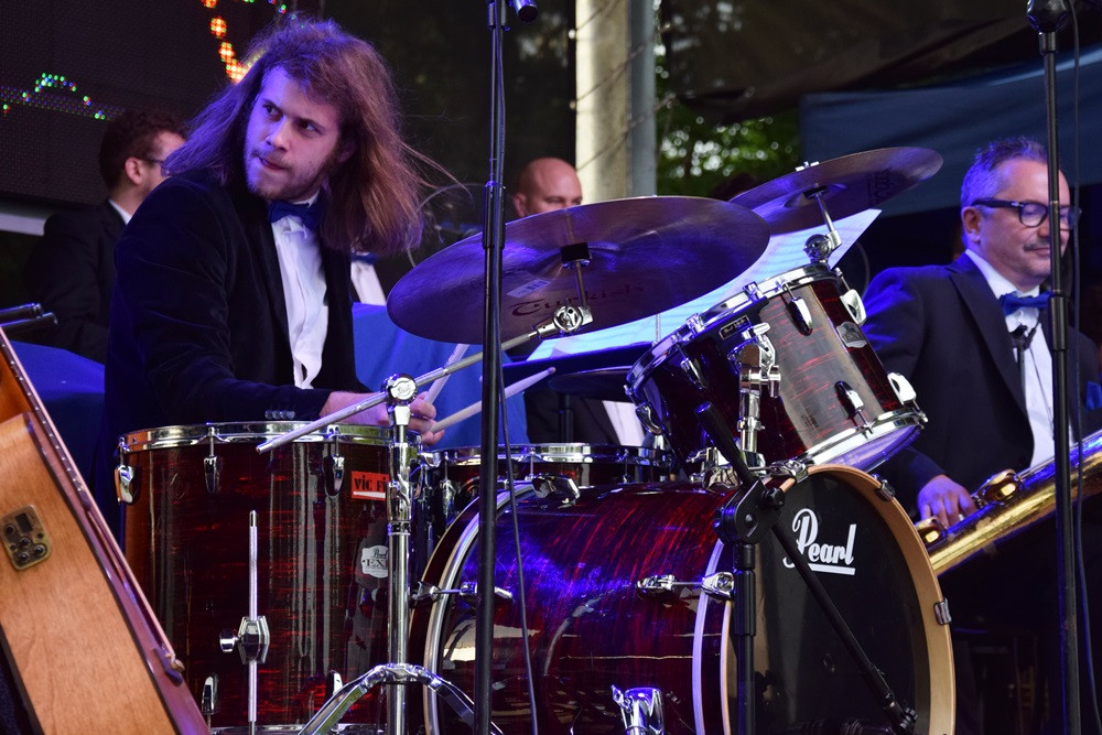 Kartuzy. Dni Powiatu Kartuskiego. Wystąpili Ania Dąbrowska i Jan Konop Big Band