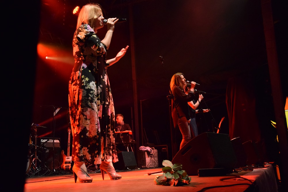 Kartuzy. Dni Powiatu Kartuskiego. Wystąpili Ania Dąbrowska i Jan Konop Big Band