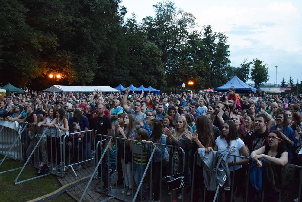 Kartuzy. Dni Powiatu Kartuskiego. Energetyczny Organek i rewelacyjne Lao Che