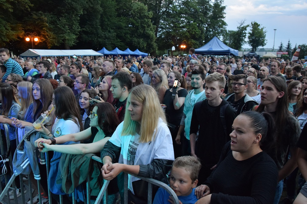 Kartuzy. Dni Powiatu Kartuskiego. Energetyczny Organek i rewelacyjne Lao Che