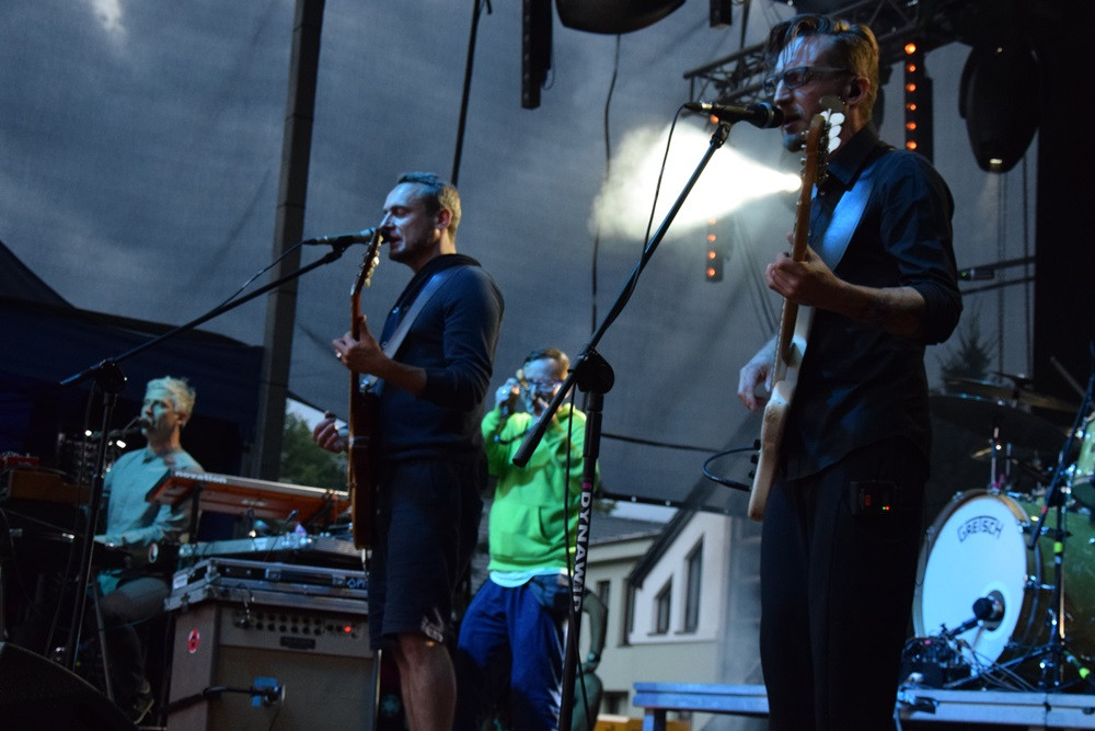 Kartuzy. Dni Powiatu Kartuskiego. Energetyczny Organek i rewelacyjne Lao Che