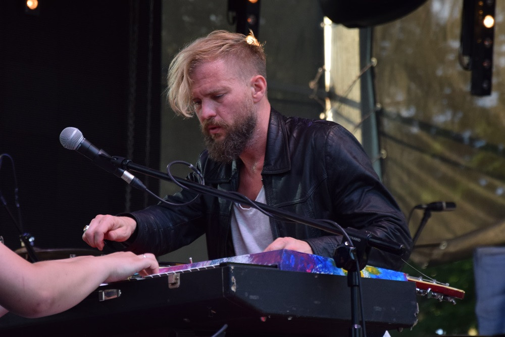 Kartuzy. Dni Powiatu Kartuskiego. Energetyczny Organek i rewelacyjne Lao Che