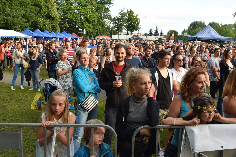 Kartuzy. Dni Powiatu Kartuskiego. Energetyczny Organek i rewelacyjne Lao Che