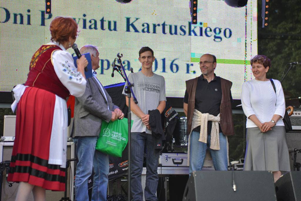 Powiat. Rodziny wielodzietne uhonorowane nagrodą 